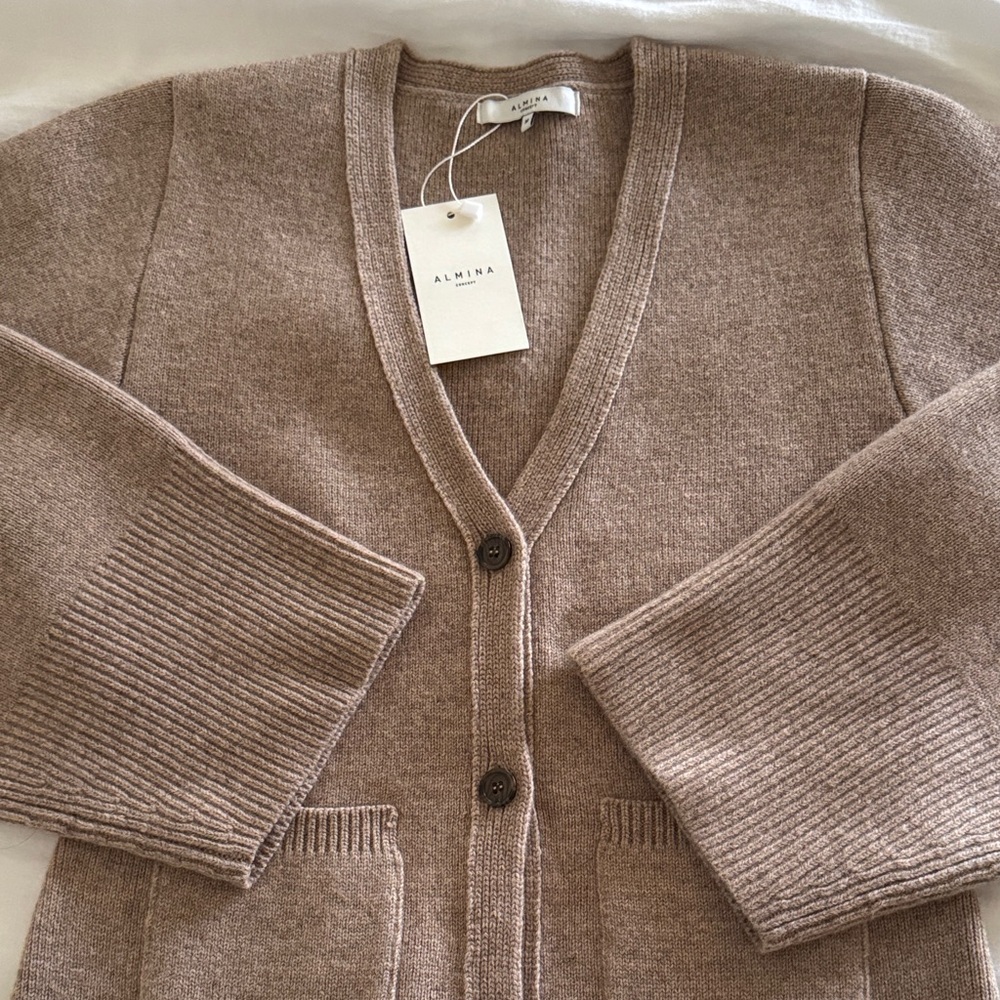 Almia Women's Cozy Cardigan in Soft Brown